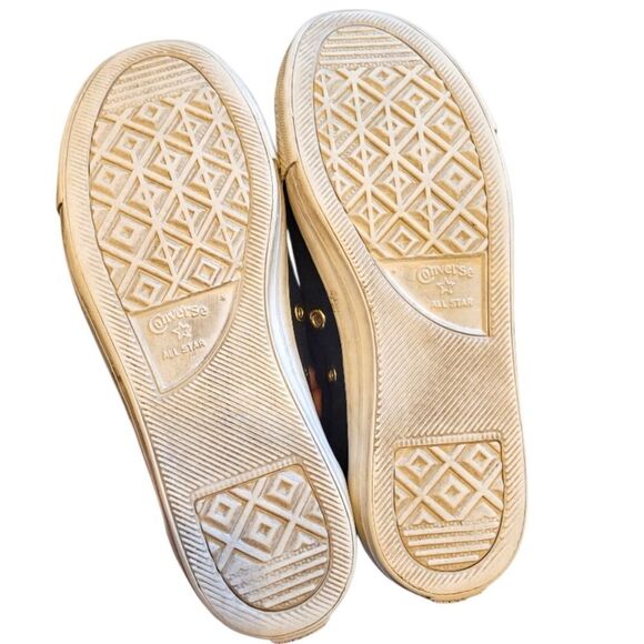 Converse Women's Black Suede Casual Slip On Shoes Size US 7 - Picture 3 of 6